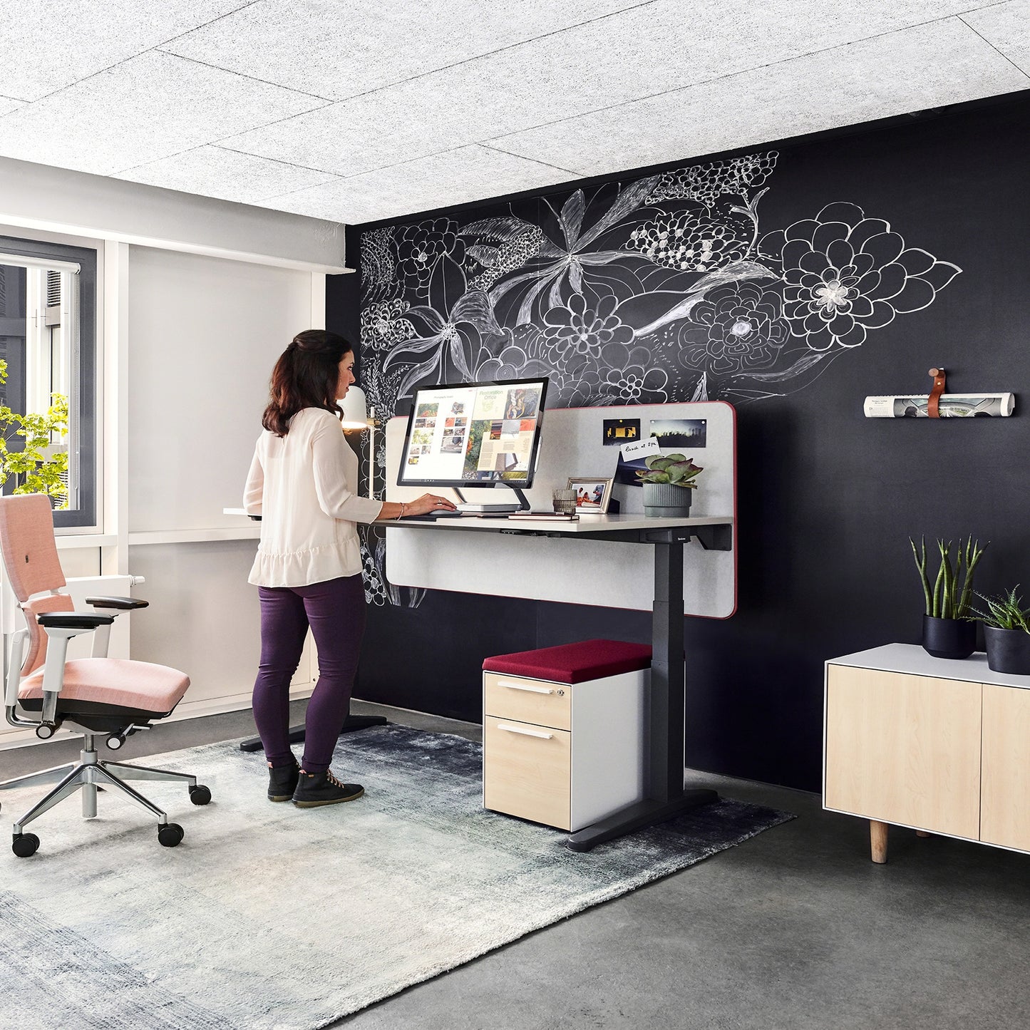 Steelcase Ology Sit-to-Stand Desk (Renewed)