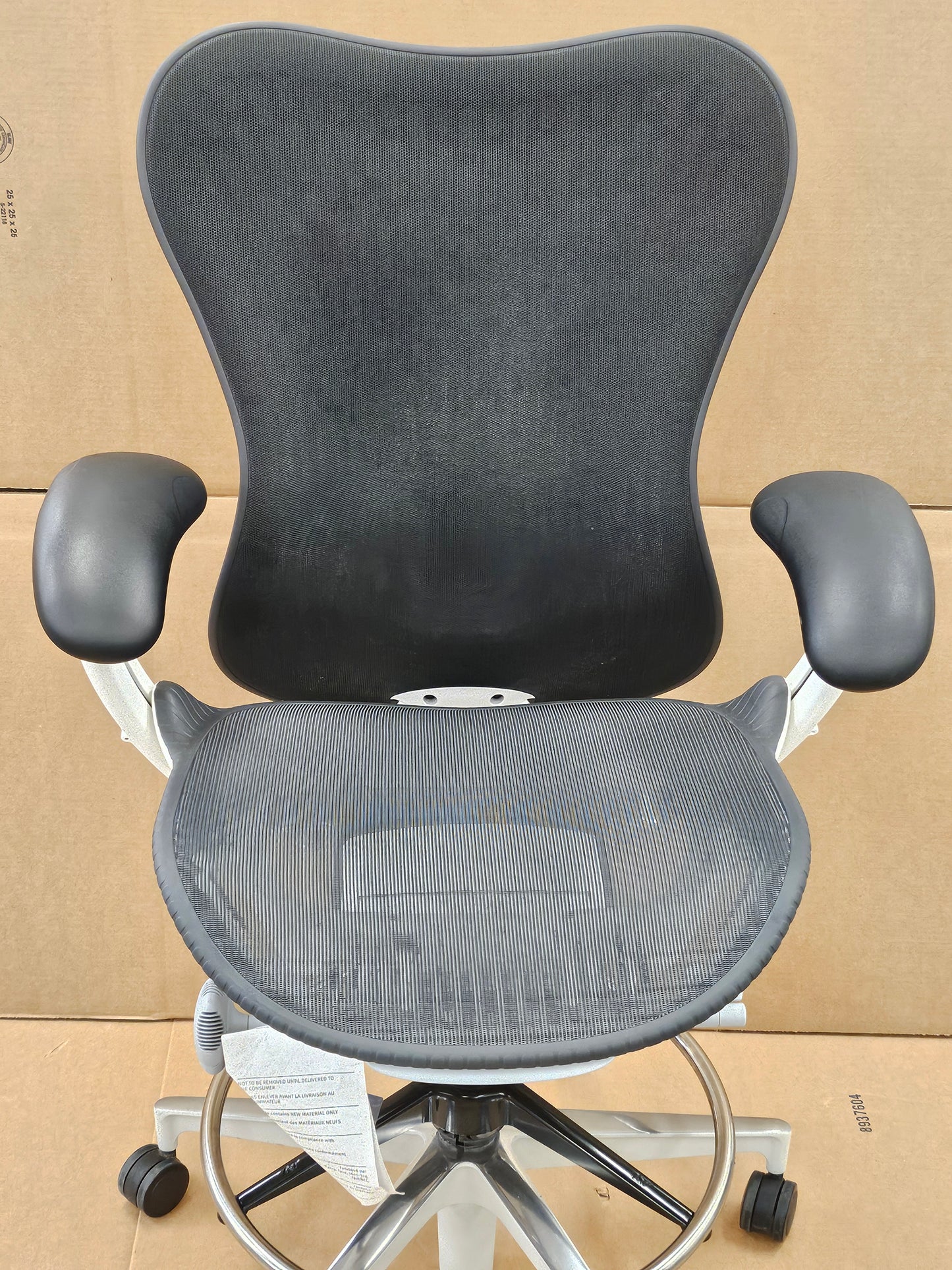 Herman Miller Mirra 2 w/Stool